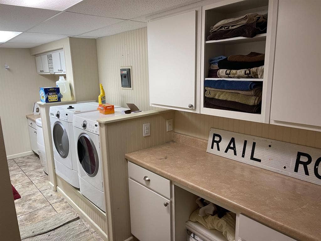 2 BR in Englewood