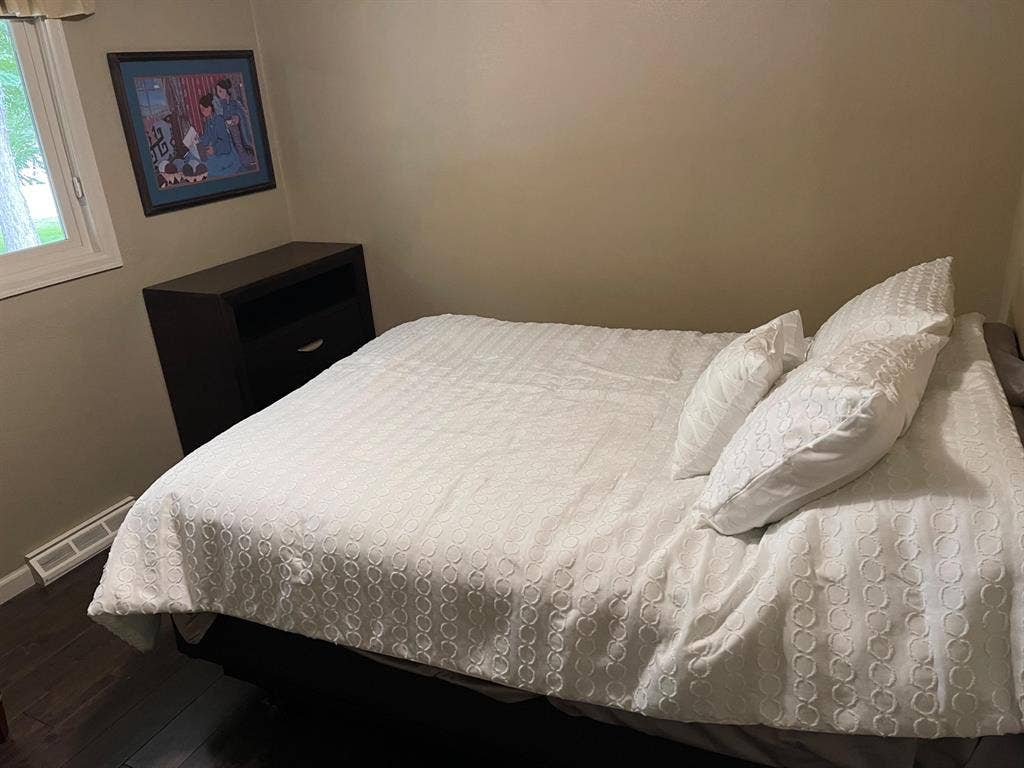 2 BR in Englewood