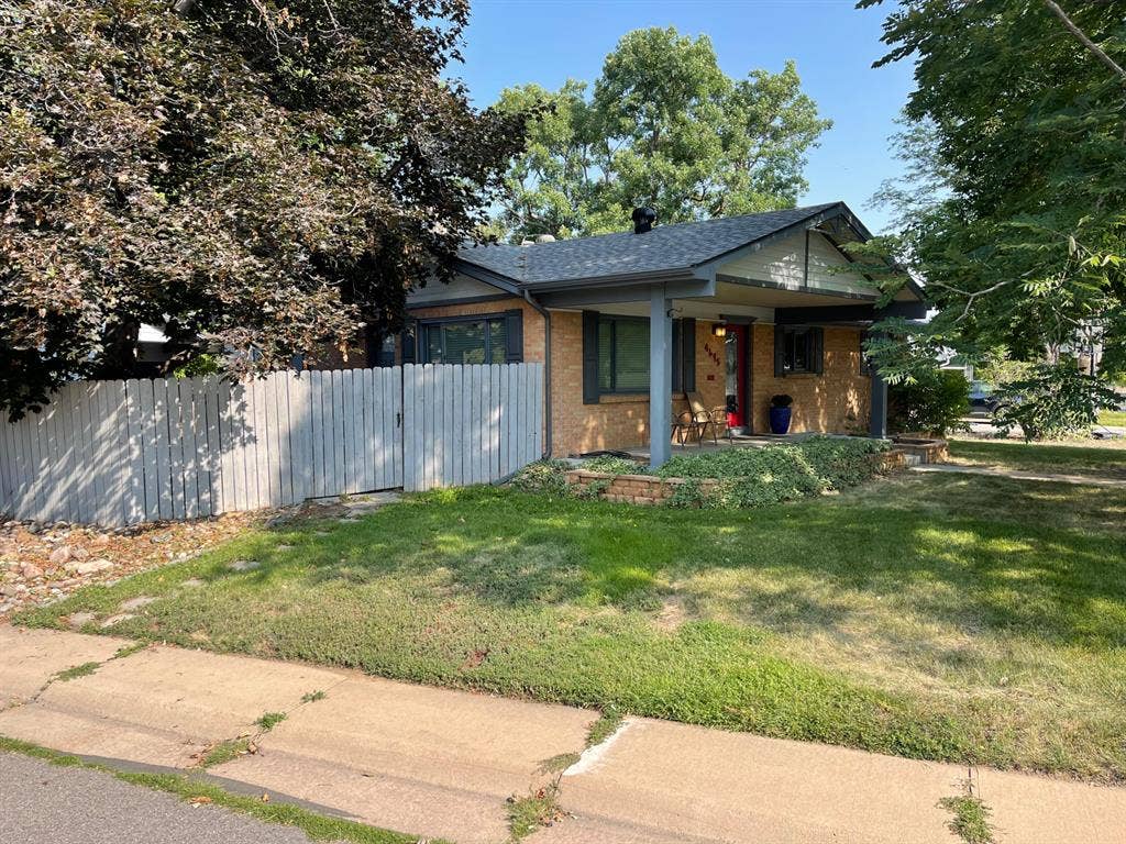 2 BR in Englewood