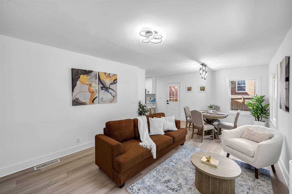 4 BR in East Point