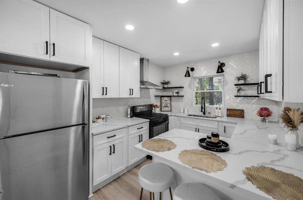 4 BR in East Point