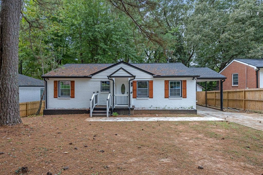 4 BR in East Point