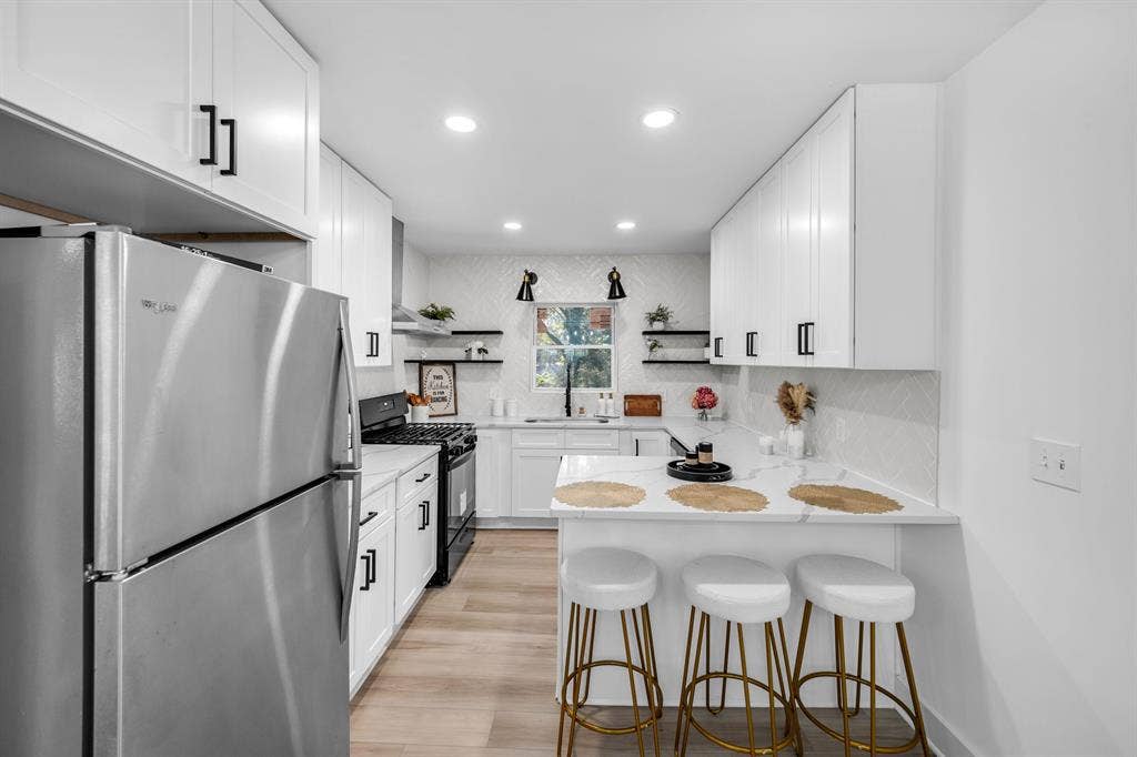 4 BR in East Point