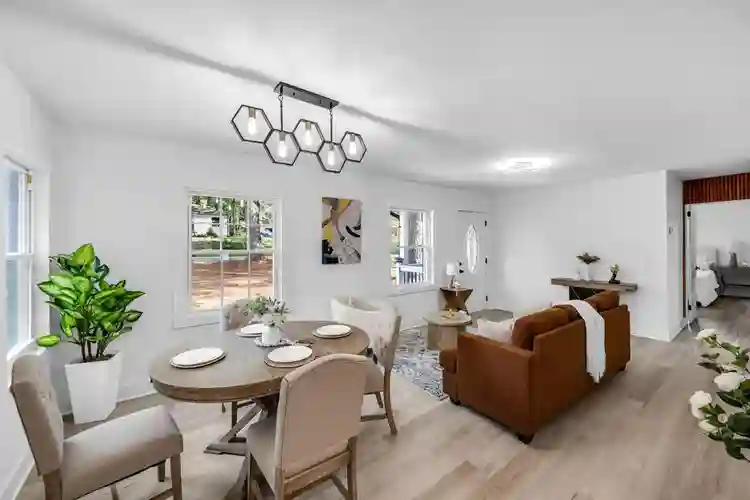 4 BR in East Point