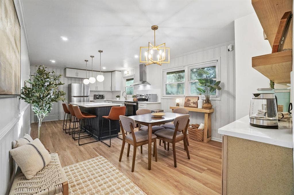 9 BR in Decatur