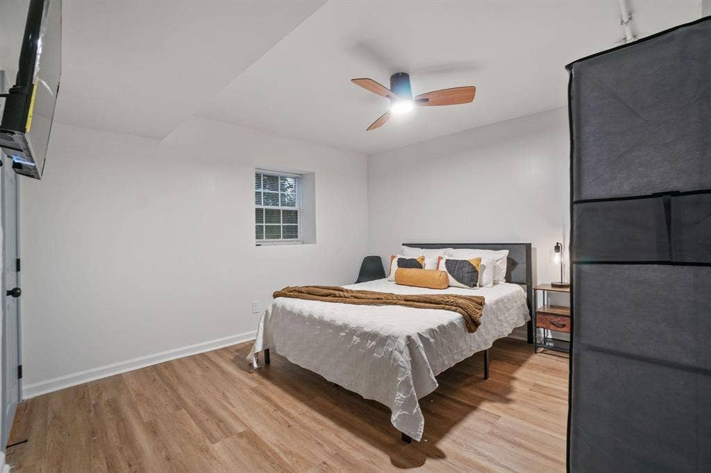 9 BR in Decatur