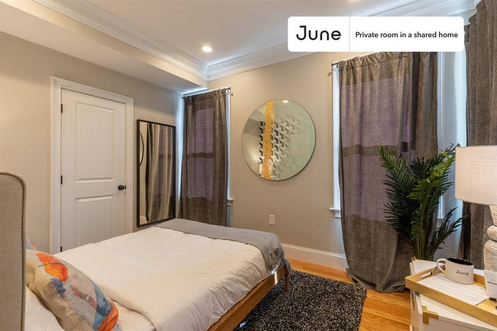 3 BR in Boston