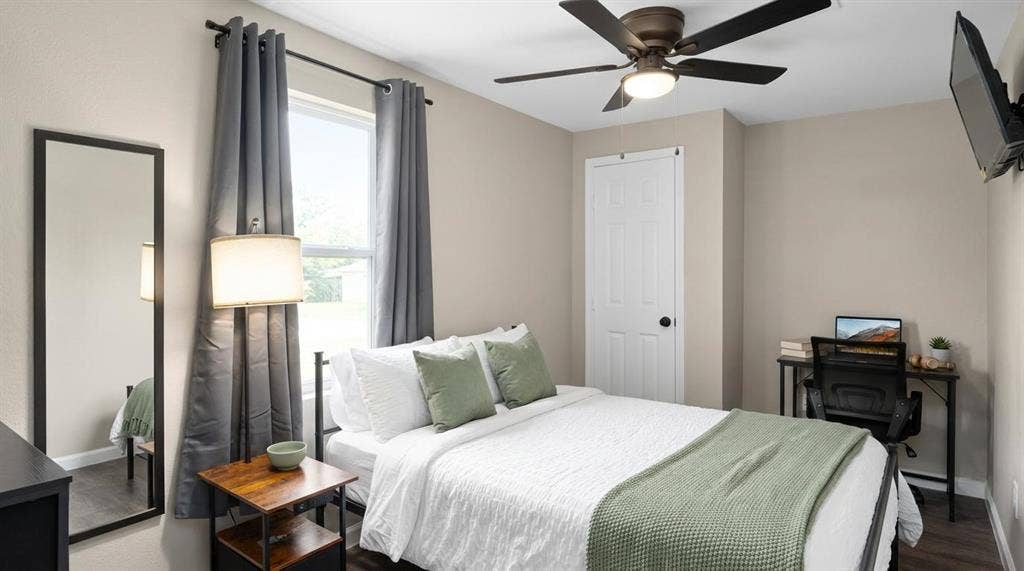 6 BR in Dallas