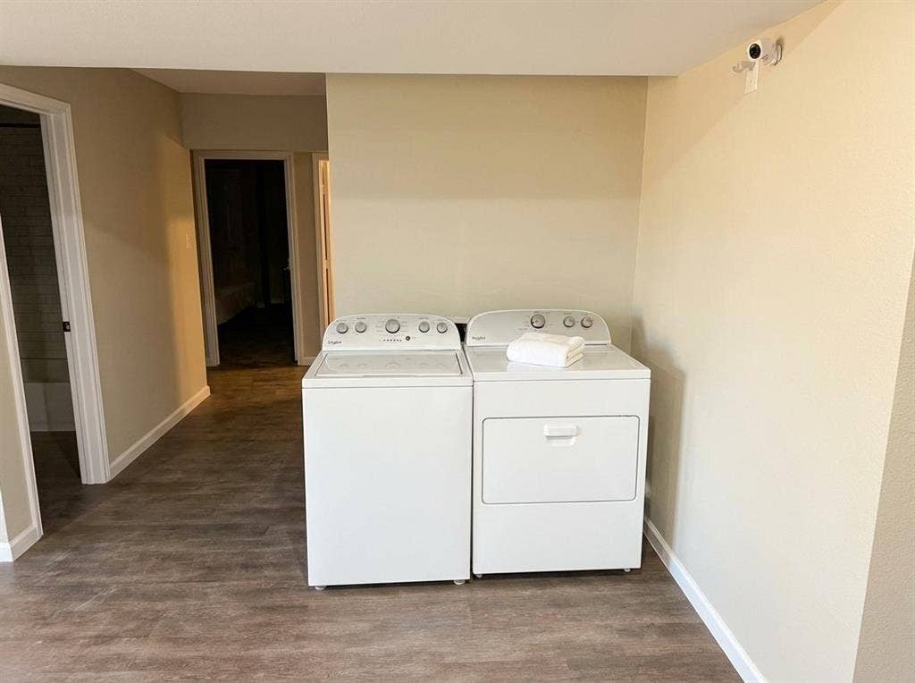 6 BR in Dallas