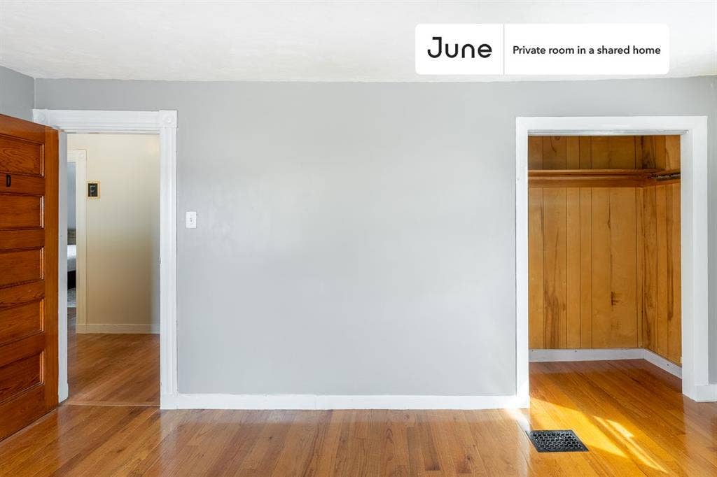 6 BR in Boston