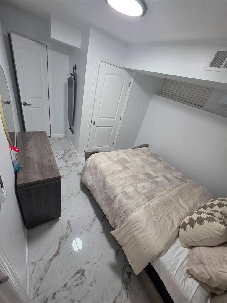 1 BR in Staten Island