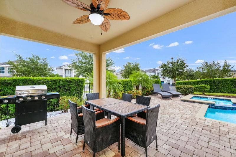 7 BR in Kissimmee