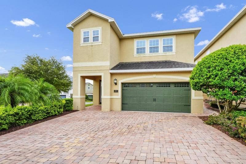 7 BR in Kissimmee