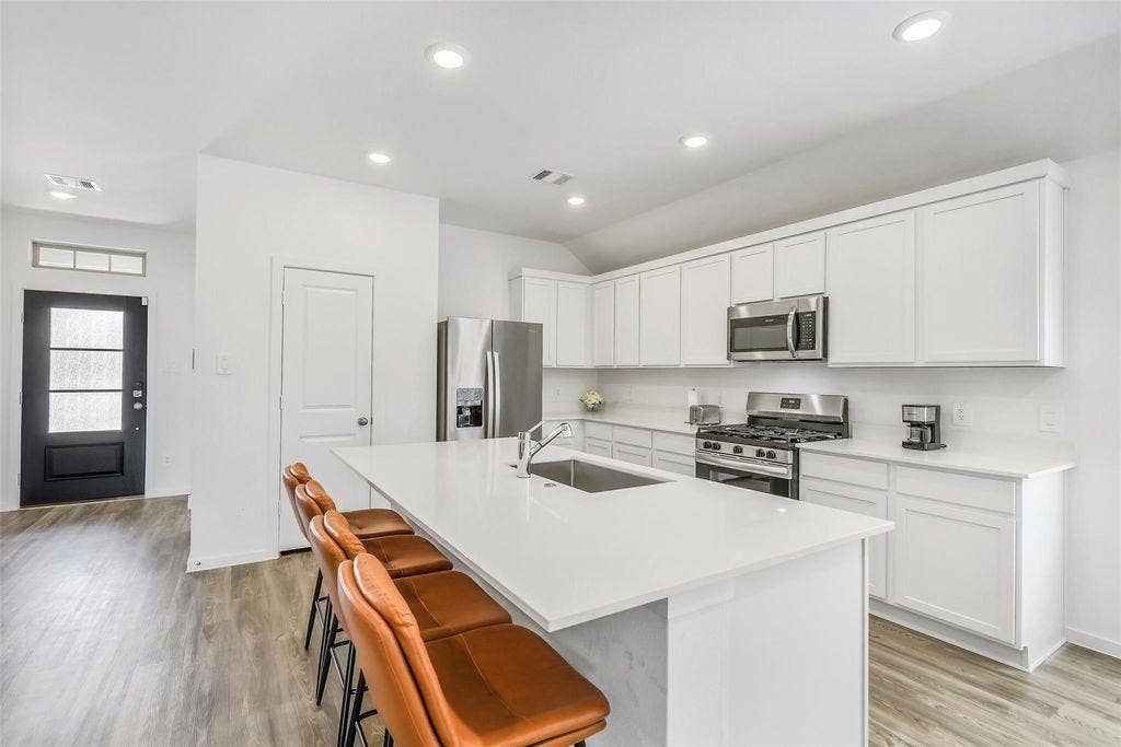 3 BR in Conroe