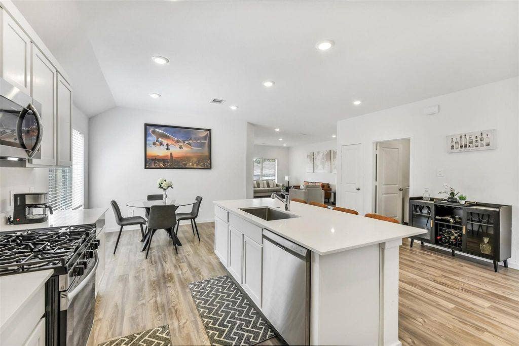 3 BR in Conroe