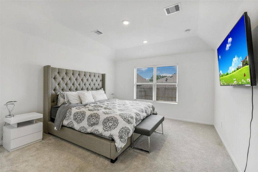 3 BR in Conroe
