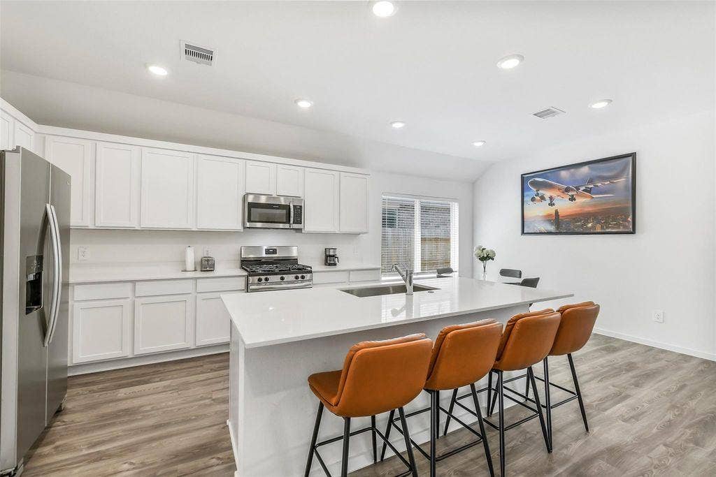 3 BR in Conroe