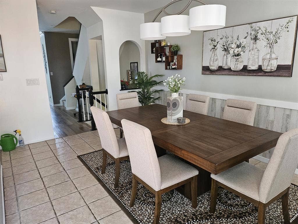 Bedroom for rent near VRE station