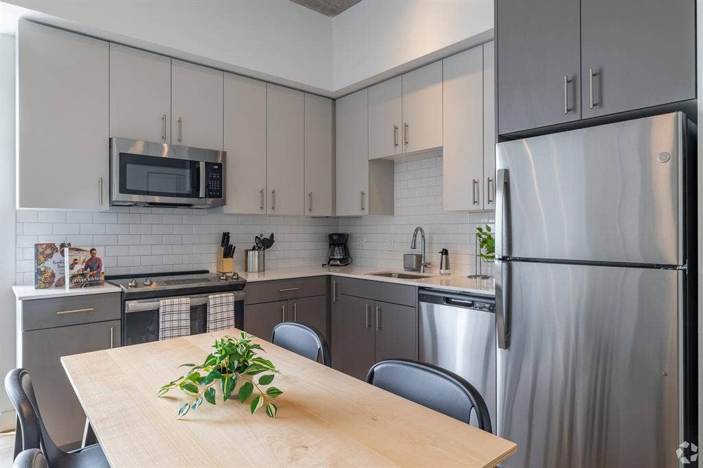Private Bedroom in 3 Bed Co-Living