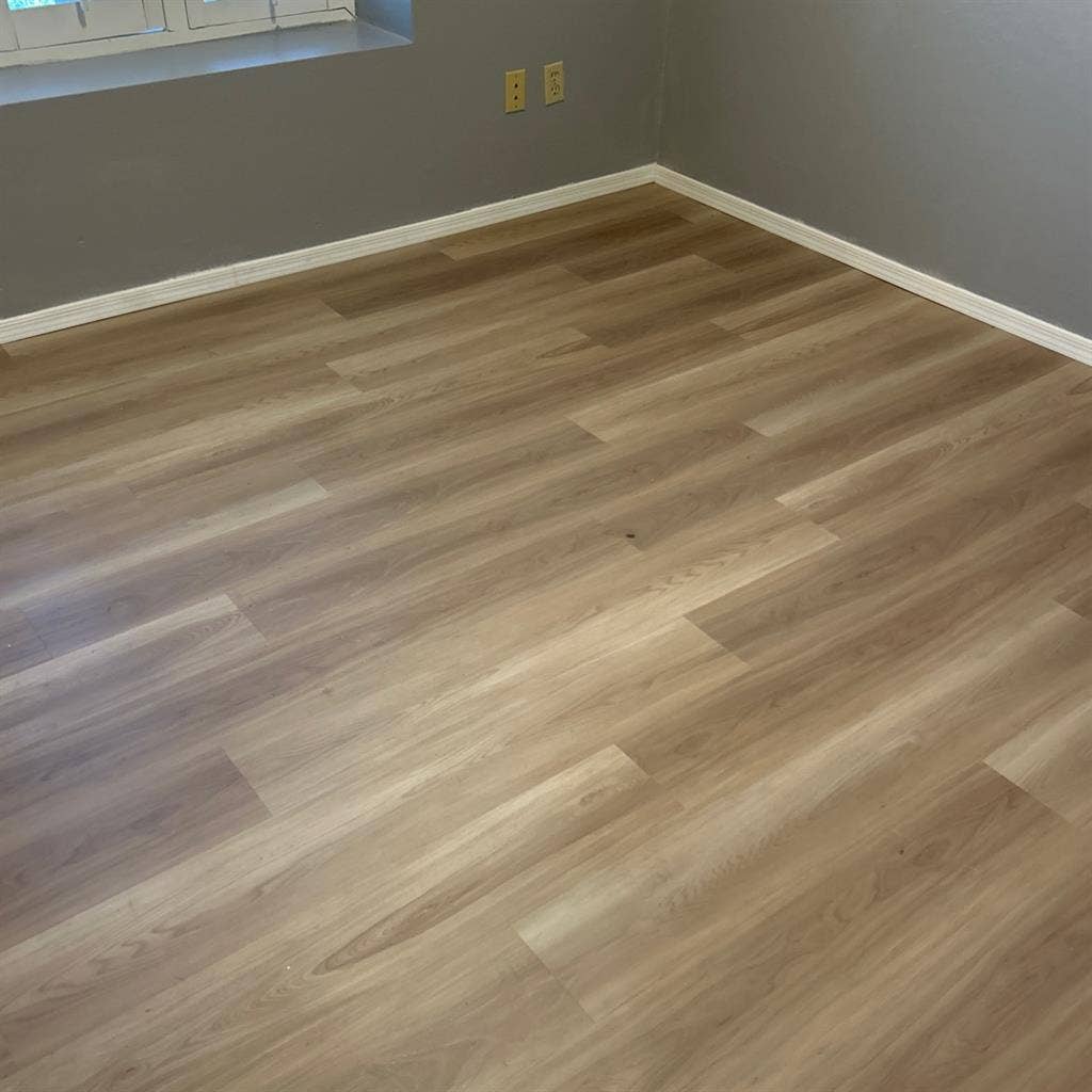 Beautiful room for rent in Peoria