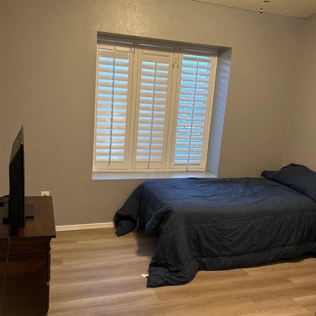 Beautiful room for rent in Peoria