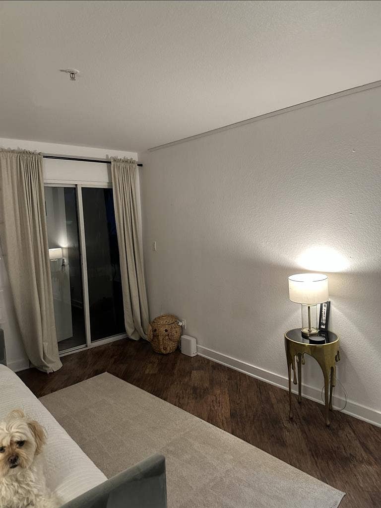 LUXURY APARTMENT private restroomm