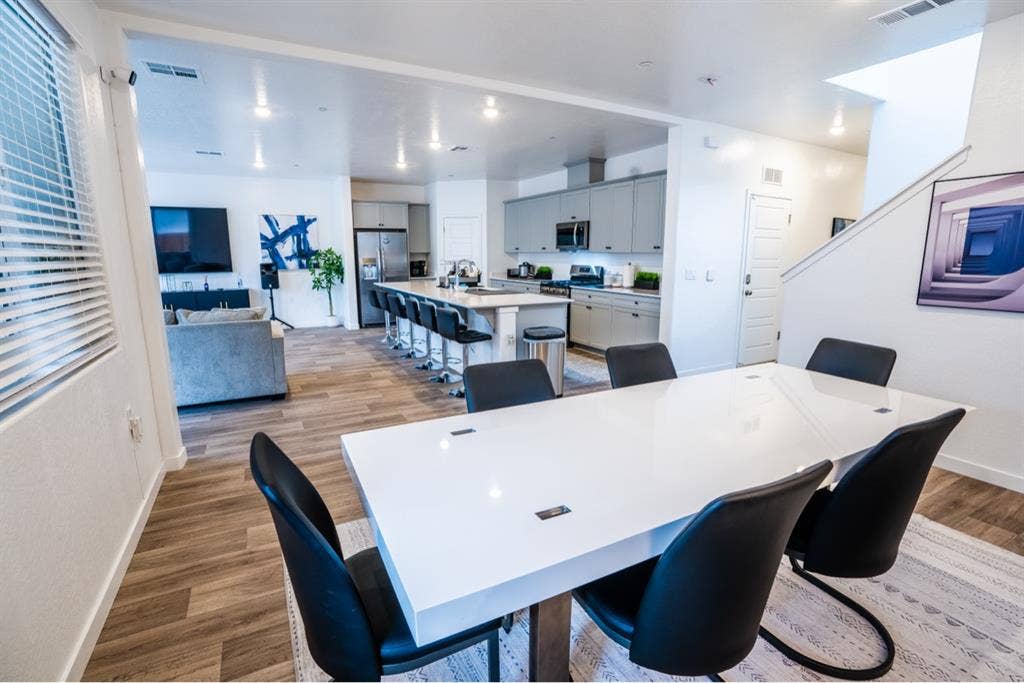 All Female Tenant Living