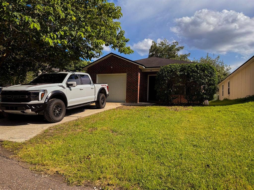 4 BR in Jacksonville