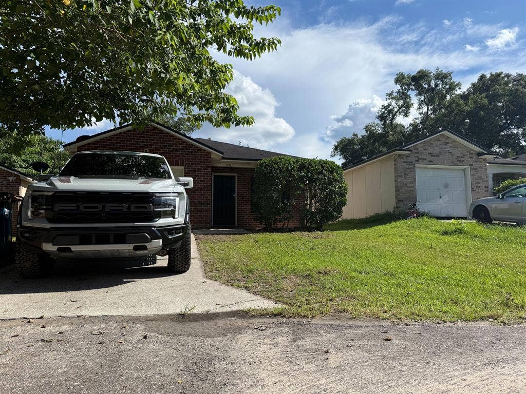 4 BR in Jacksonville