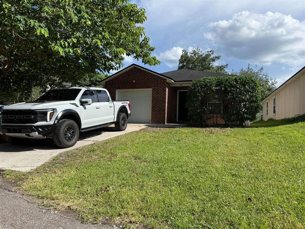 4 BR in Jacksonville