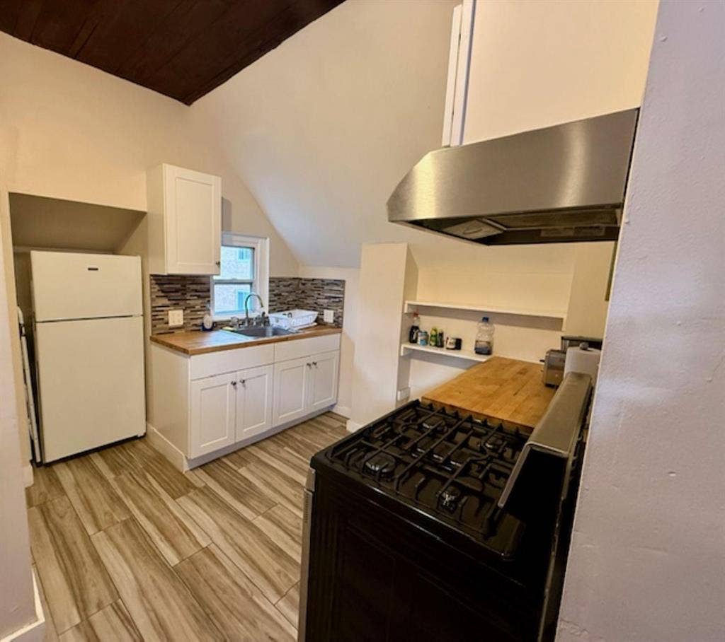2 BR in Boston