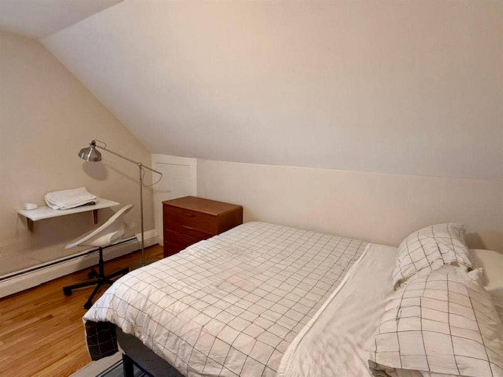 2 BR in Boston