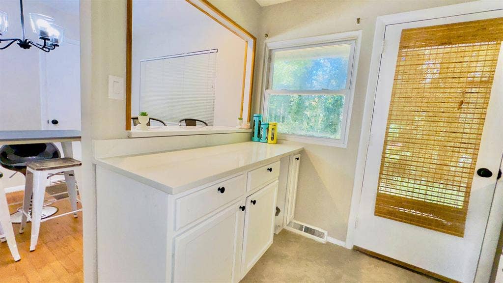 6 BR in Durham