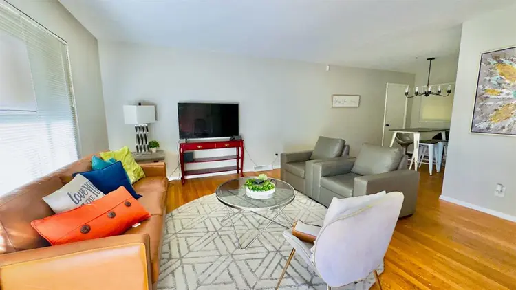 6 BR in Durham