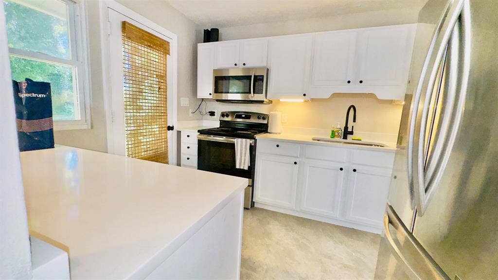6 BR in Durham