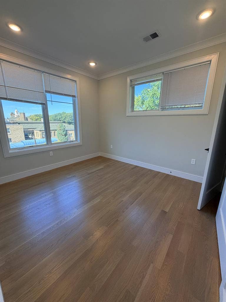 ROOM FOR RENT BRIGHTON ALLSTON LINE