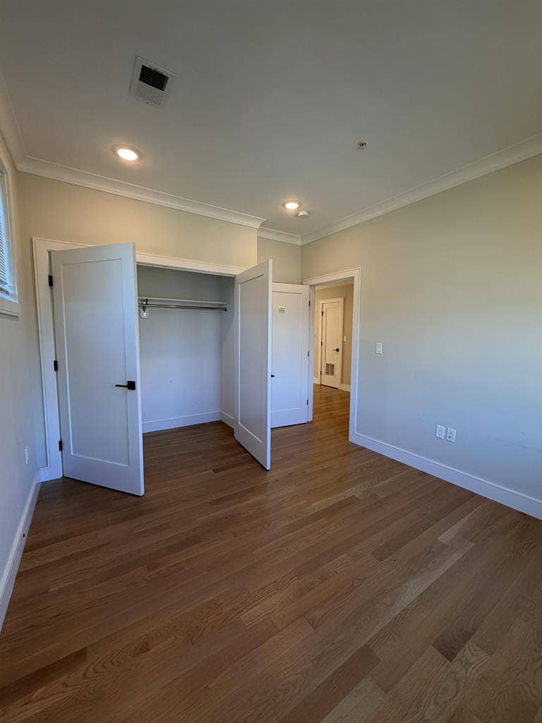 ROOM FOR RENT BRIGHTON ALLSTON LINE