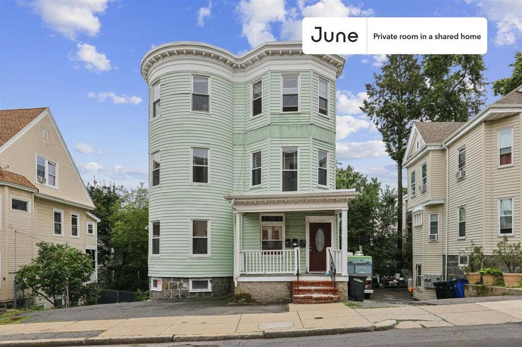 4 BR in Boston