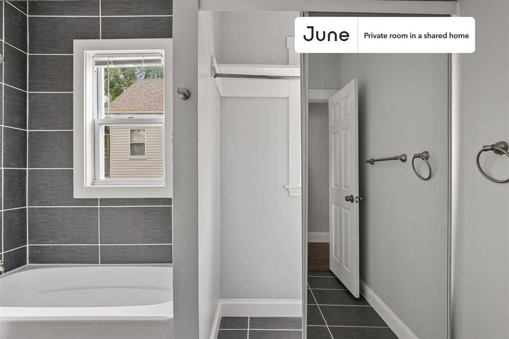 4 BR in Boston