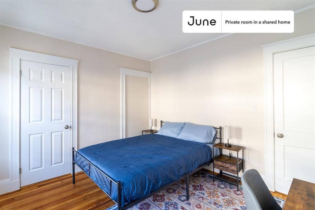 6 BR in Boston
