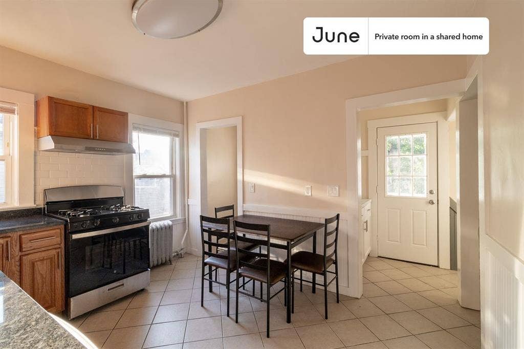6 BR in Boston