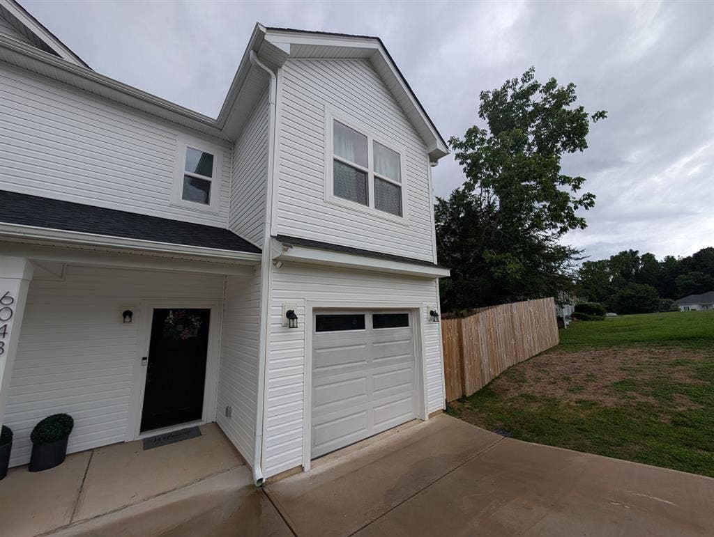 3 BR in Charlotte