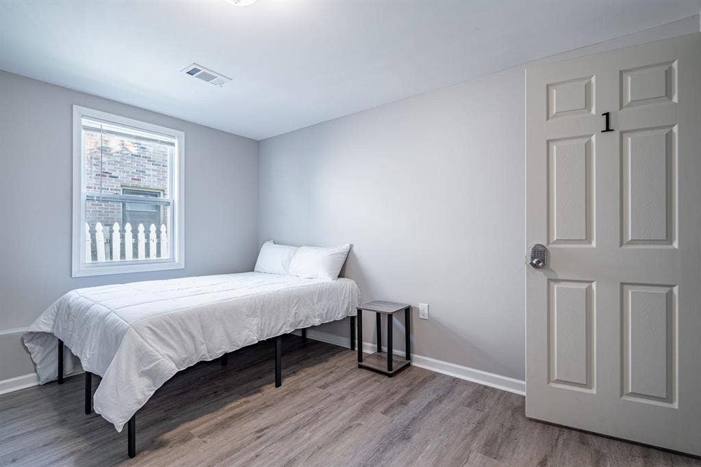 10 BR in Decatur