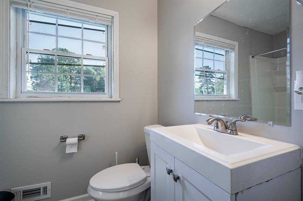 10 BR in Decatur