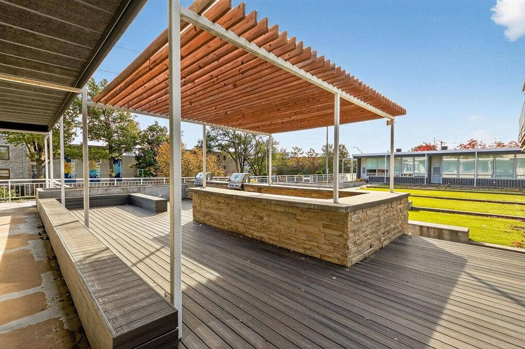 12 BR in Kansas City