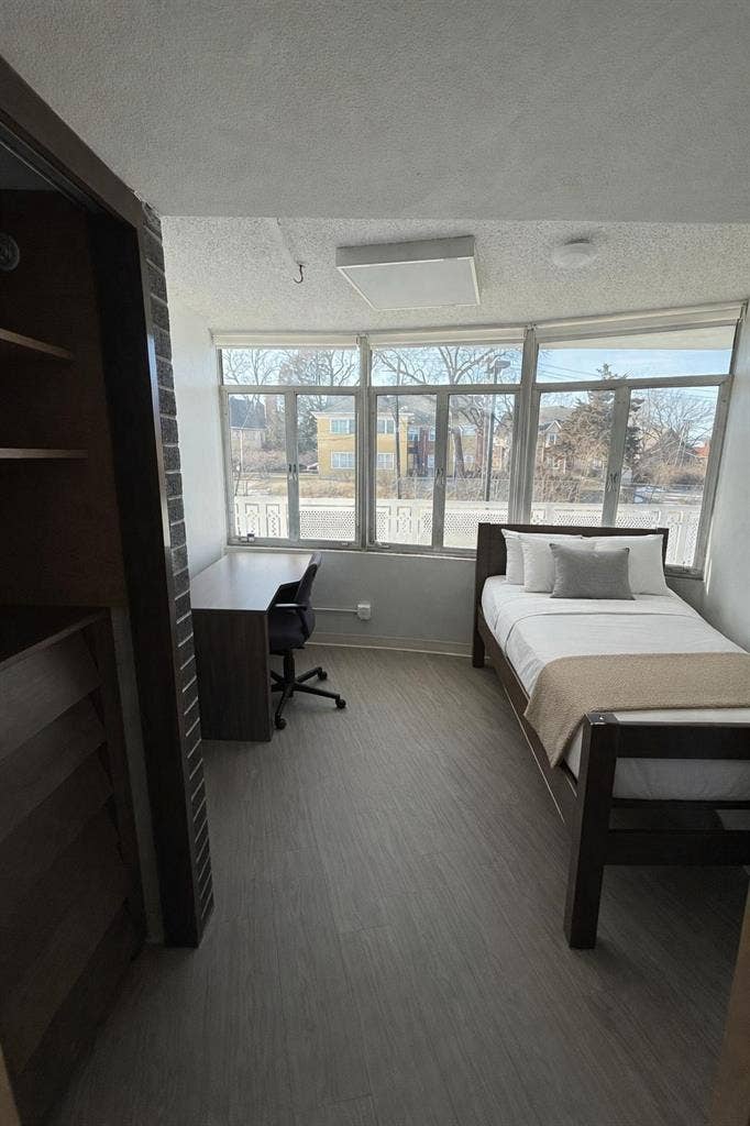 12 BR in Kansas City