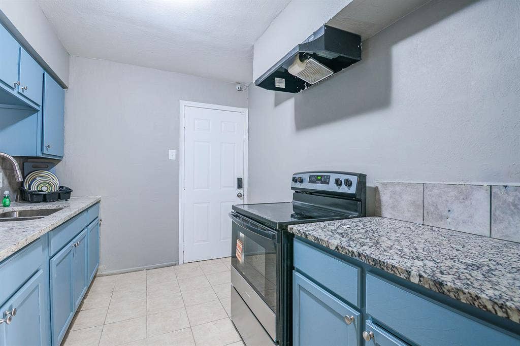6 BR in Dallas