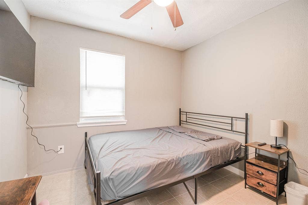 6 BR in Dallas