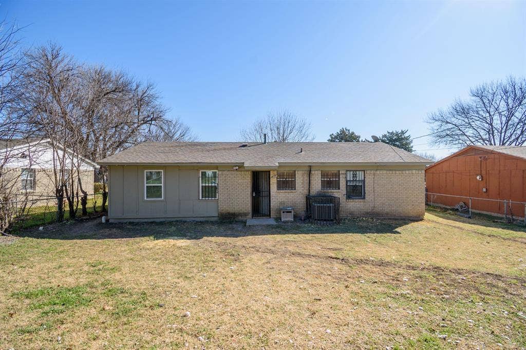 6 BR in Dallas