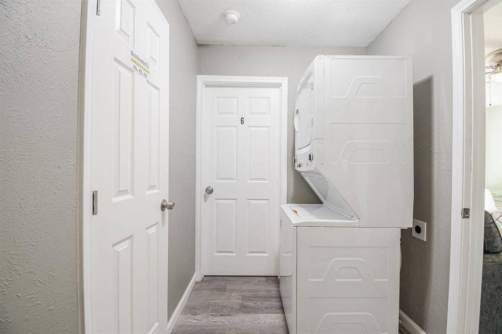 6 BR in Dallas